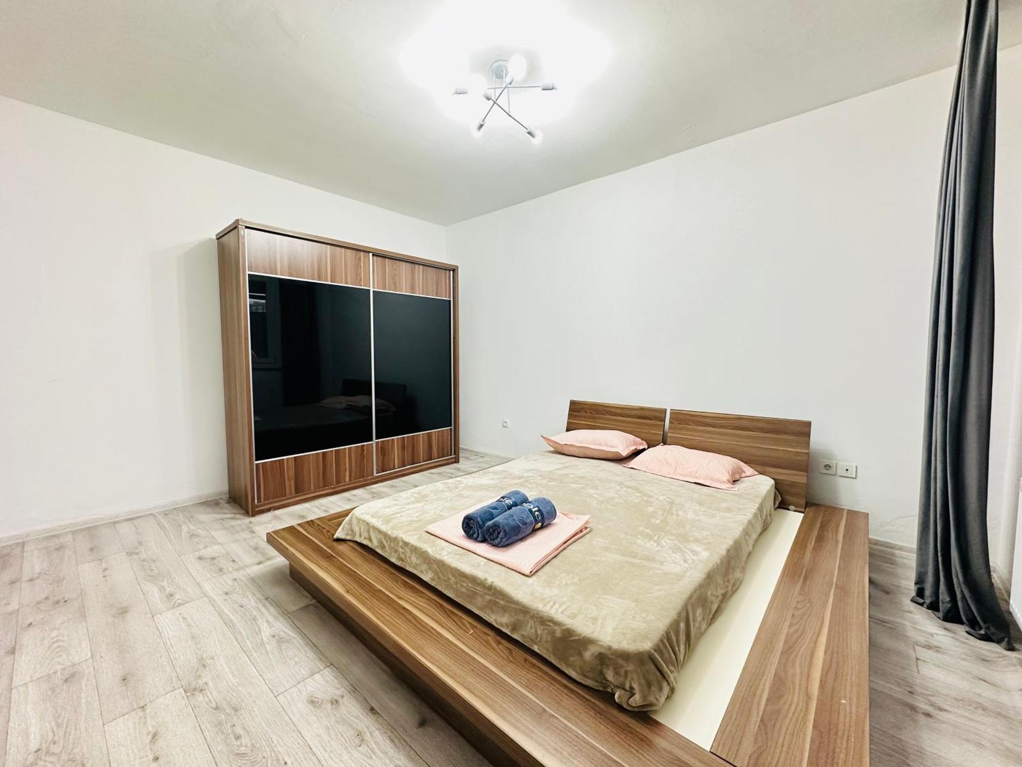 Квартира Для Большой Семьи Almaty Exterior photo